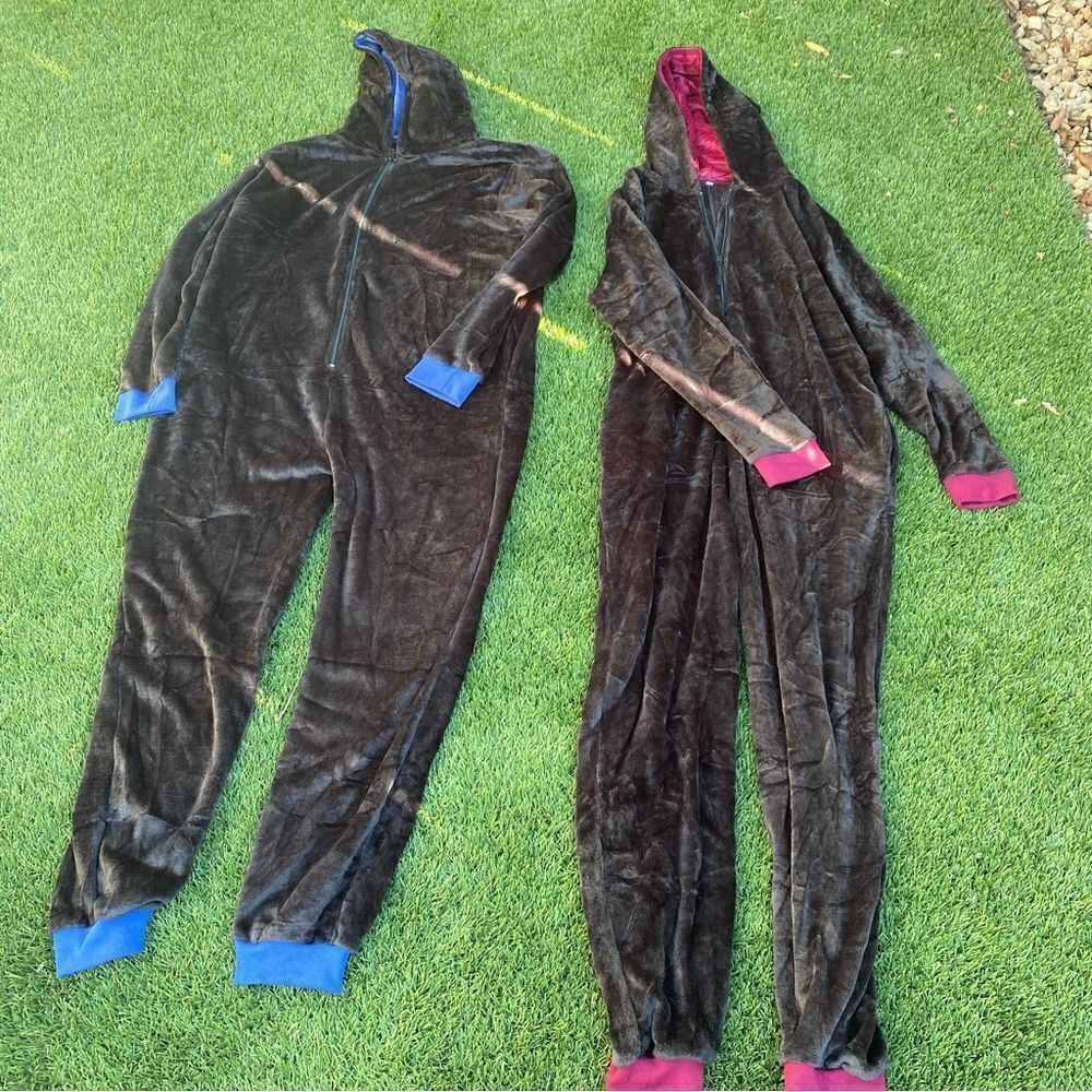 2 Hooded Footie one piece for adults Size XL soft and comfortable without feet